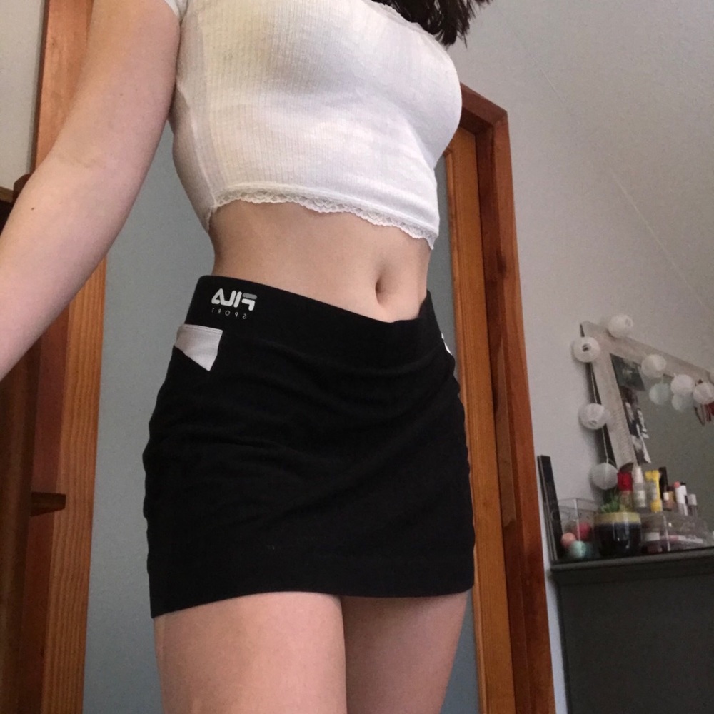 Black fila tennis skort